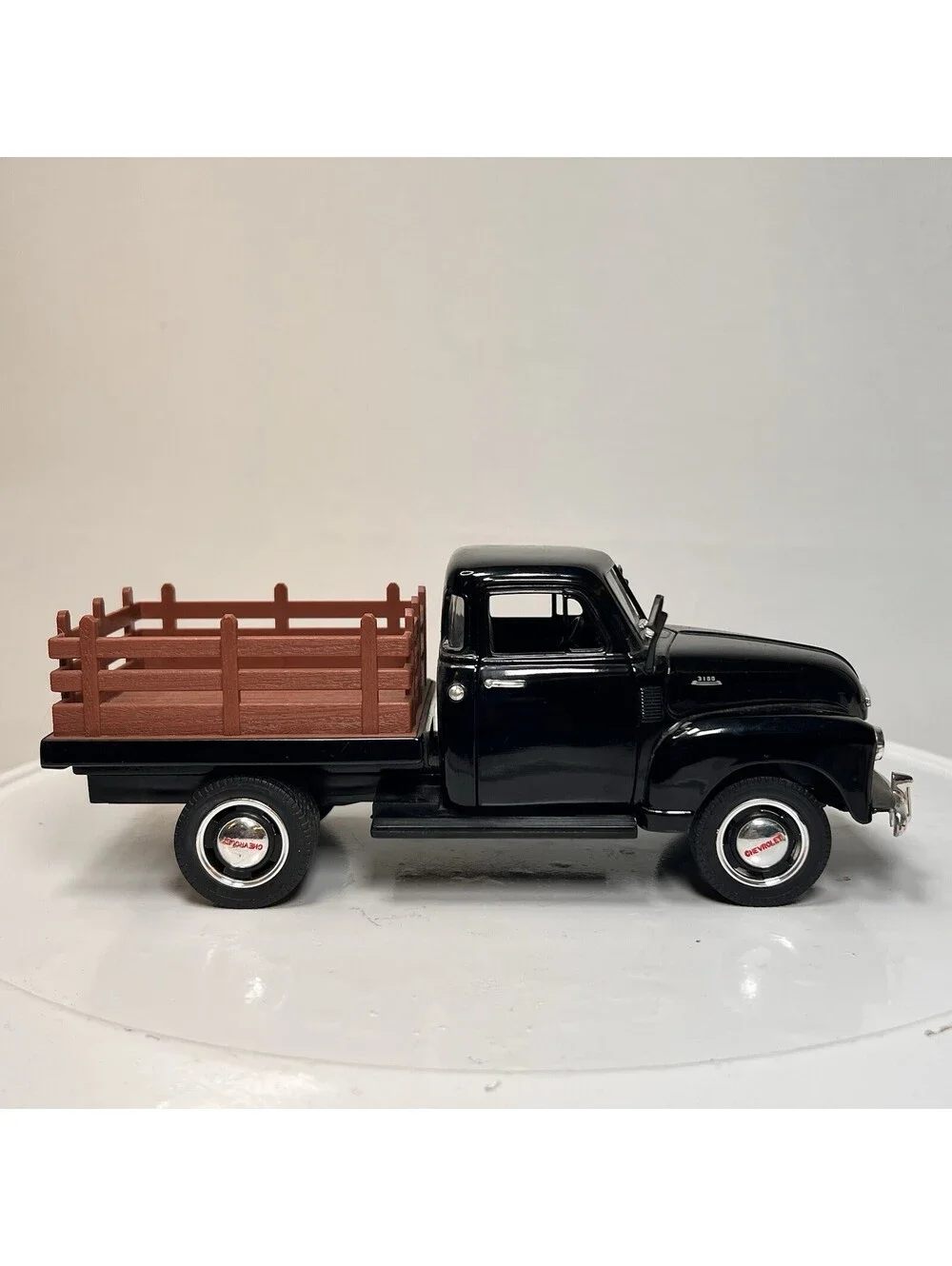 RARE 1953 Chevy 3100 Die Cast Pickup Black 1/24 Scale - Hood And Doors Open